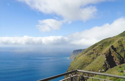 Paul do Mar House | Unforgettable Oceanfront Retreat at Casa Farol in Madeira