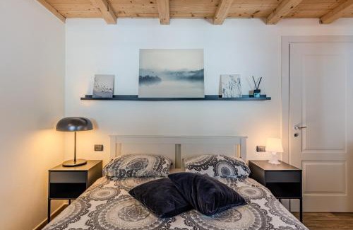 Torno Apartment | Scenic View Apartment Torno - 4-Star Family Friendly Stay