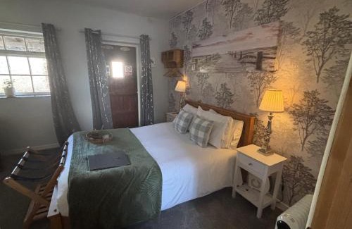 Malpas Hotel | Explore Inns in Higher Burwardsley with Family-Friendly Amenities