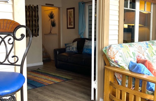 Avalon House | Experience The Big Blue House of Catalina with Ocean Views