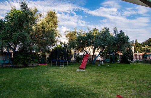 Apolpaina Apartment | Pet-Friendly Stay at The Big Cypress Apartments - Rated 9.3