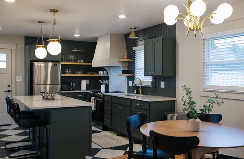 Chambersburg House | The 'Big House' at The Mane & Co.