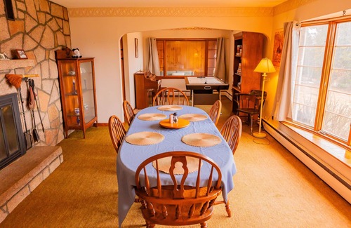 Errol House | Discover The Big House: Family-Friendly Retreat in Errol