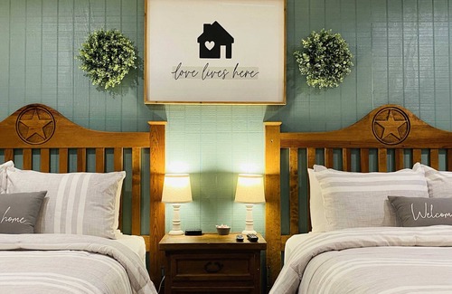 Amarillo Apartment | The Big Texan Airbnb!*Free 72oz Steak*