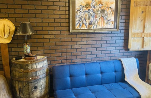 Amarillo Apartment | The Big Texan Double 123