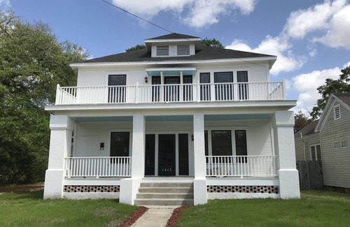 Lake Charles House | Exceptional Stay at The Big White House LCLA - Family Friendly
