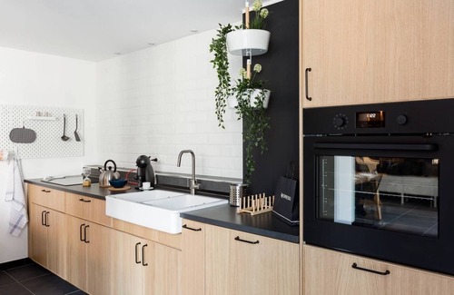 Milan Apartment | Explore The Bike Garage: Top-Rated Stay with Kitchen Access