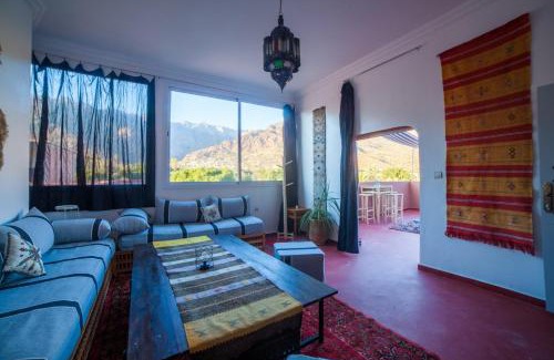 Ammelne House | Pet-Friendly Bio Beldi HOME: Guest Rated 9/10 & Dining Options