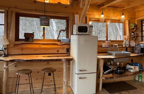 Warren Cabin | Unique Birch Treehouse Retreat at Sugarbush for Families