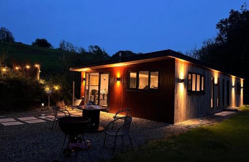 Narberth Ski Chalet | Guest Rated: 9.8 at The Bird House - Pet & Child Friendly