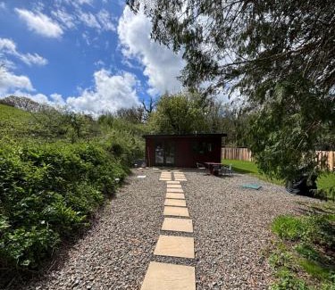 Narberth Ski Chalet | Guest Rated: 9.8 at The Bird House - Pet & Child Friendly