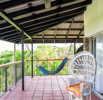 Colon Apartment | The Bird's Nest in the Clouds