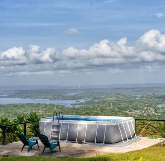 Colon Apartment | The Bird's Nest in the Clouds