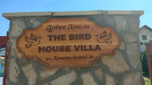 Pernik House | The Bird Villa