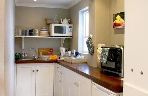 Rondebosch Apartment | Discover The Birdhouse: 4-Star Oceanfront Retreat