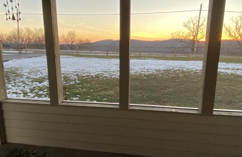 Alto Pass House | Unforgettable Stays at The Bitty House - 10/10 Guest Rated