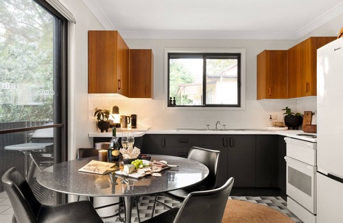 Hyams Beach House | Discover The Black Cockatoo: Hyams Beach Designer Escape