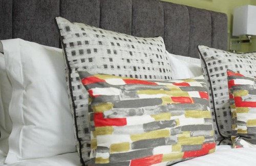 Old Warden Hotel | Discover Comfort at The Black Horse in Ireland