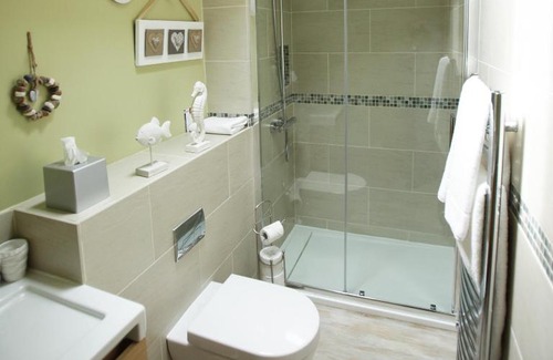 Old Warden Hotel | Discover Comfort at The Black Horse in Ireland