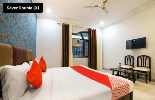 Sector 62 House | Cozy Stay at The Black Jack Inn: Pet & Child Friendly