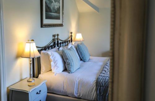 Ravenstonedale Hotel | Discover The Black Swan: 4-Star Hotel with Pool and Dining