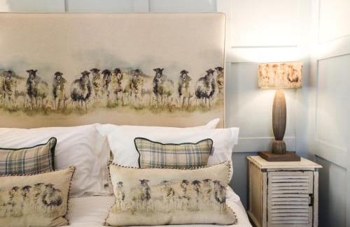 Ravenstonedale Hotel | Discover The Black Swan: 4-Star Hotel with Pool and Dining