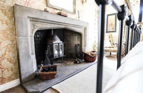 Ravenstonedale Hotel | Discover The Black Swan: 4-Star Hotel with Pool and Dining