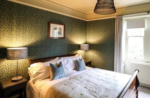 Ravenstonedale Hotel | Discover The Black Swan: 4-Star Hotel with Pool and Dining