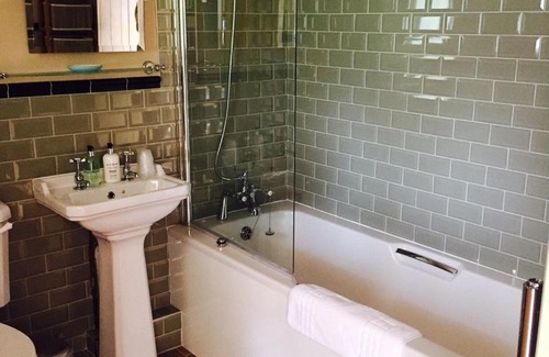 Blackboys Bed & Breakfast | Experience The Blackboys Inn: 4-Star, Pet-Friendly Retreat