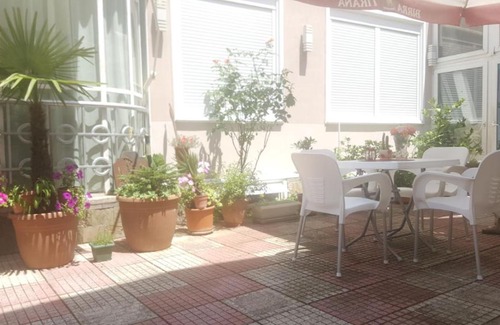 Shkoder House | Exceptional The Blacksmith's Suite with Breakfast Included