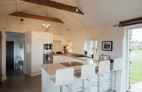 Amroth Cottage | Idyllic Blacksmiths Cottage with Country Views & Pet Friendly
