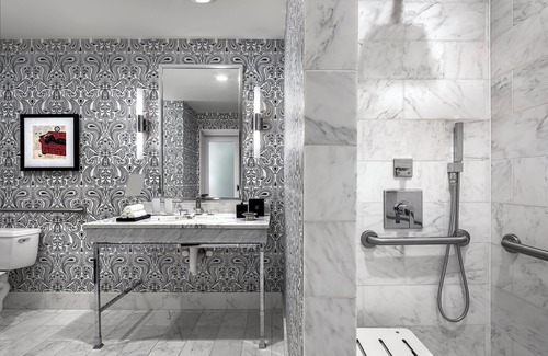 The Loop Hotel | Elegant Retreat at The Blackstone, Autograph Collection