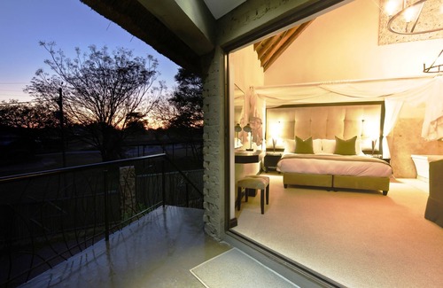 Roodeplaat Hotel | Family-Friendly Stay at The Blades with Pool and Dining
