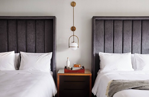 Downtown Hotel | Experience The Blake Hotel: 4-Star Eco-Friendly Comfort