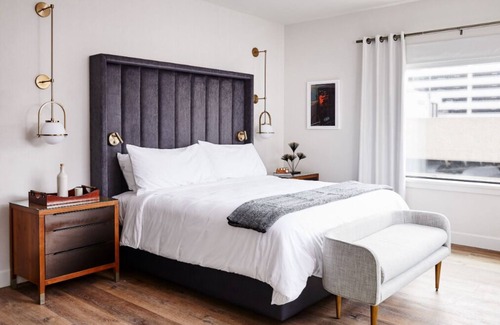 Downtown Hotel | Experience The Blake Hotel: 4-Star Eco-Friendly Comfort