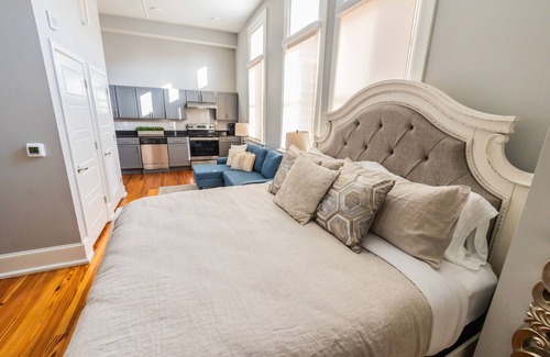 Lake City Hotel | Top-Rated The Blanche: Family-Friendly & Accessible Stay