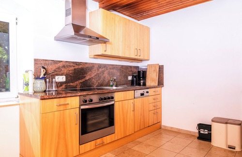 Langenaltheim House | Discover The Blue House: Nature Retreat in Altmühltal