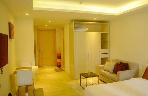 Bophut Apartment | Guest Rated 10/10: The Bleu Studio Apartment with Pool