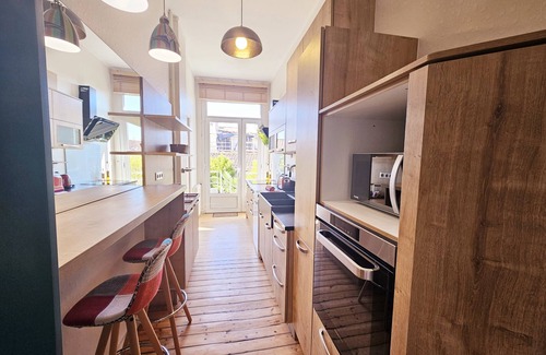 Angouleme House | Tranquil Retreat with Garden Views & Family-Friendly Amenities