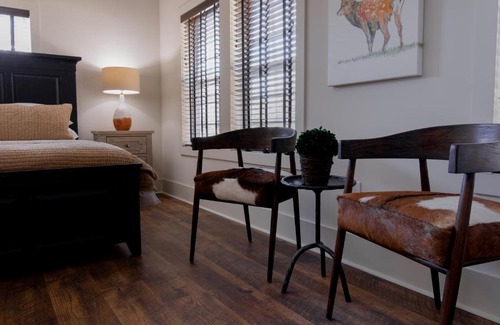 Blowing Rock Hotel | Exceptional Stay at The Blowing Rock Manor - Top Rated 9.5