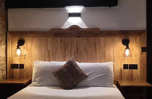 Temple Grafton Hotel | Discover The Blue Boar: Family-Friendly with Great Dining