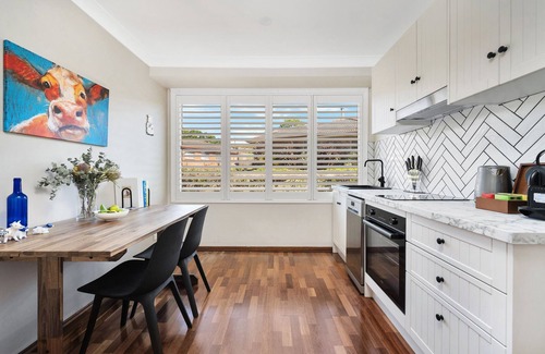 Robertson Apartment | Enjoy a 10% Discount on Weekend Stays at The Blue Cow
