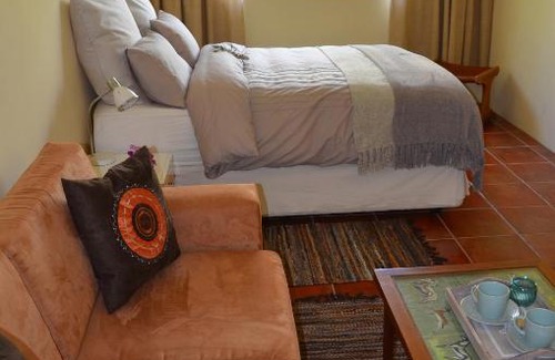 Greyton Bed & Breakfast | Discover The Blue Door: 4-Star Family-Friendly Retreat