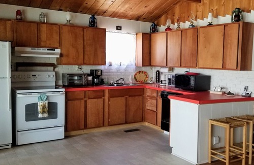 Harrison House | The Blue Heron Cabin