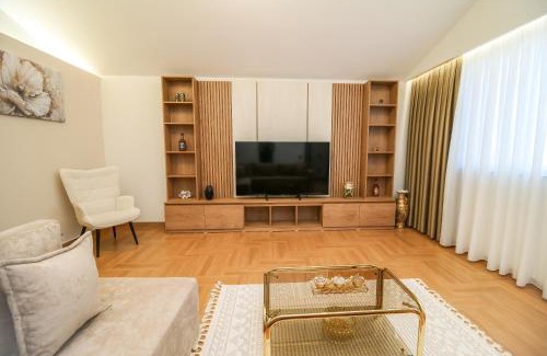 Shkoder House | The Blue House