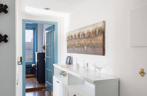 Central Station Apartment | Scenic Blue Nest with a View - Palestrina, Rated 10/10