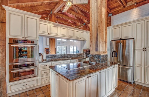 Cutthroat Harbor Estates House | Experience The Blue Pearl: Pet-Friendly Water Retreat