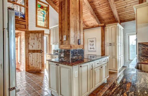 Cutthroat Harbor Estates House | Experience The Blue Pearl: Pet-Friendly Water Retreat