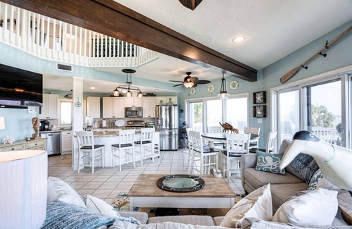 Pirates Beach West House | Escape to The Blue Pelican: Ocean Views & Beach Access