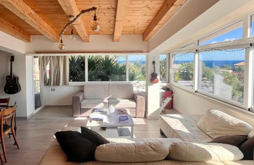 Brucoli Bed & Breakfast | The Blue Window - Rooms - 300m from sea